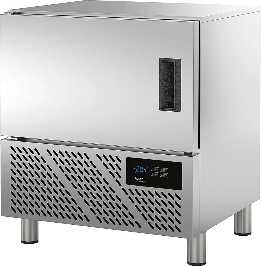 ШКАФ ШОКОВОЙ ЗАМОРОЗКИ APACH ASH05K DF (760х670х895мм,220В,1,3кВт,91 литр,автомат. оттайка, 5хGN1/1/5х600*400)